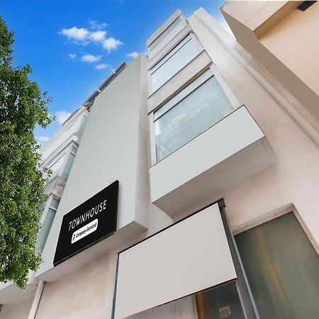 Super Townhouse Chhatarpur Near Metro Park Nuova Delhi Esterno foto