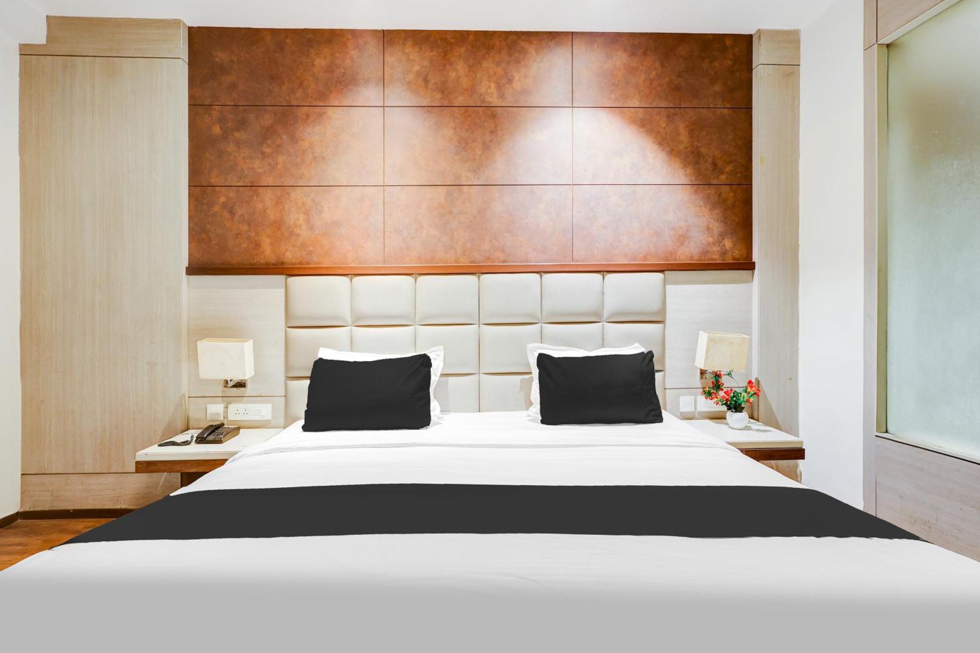 Super Townhouse Chhatarpur Near Metro Park Nuova Delhi Esterno foto
